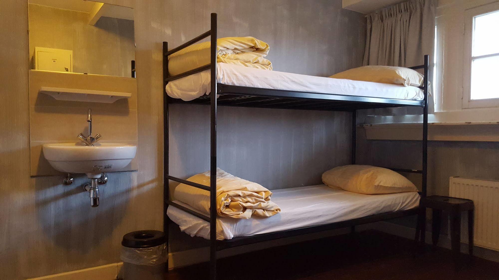 Amigo Hostel Amsterdam Zewnętrze zdjęcie